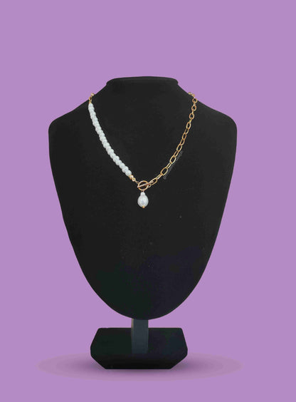 Stylish Pearl Buckle Chain Necklace