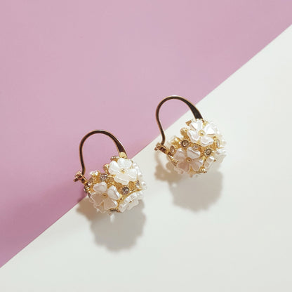 Marie Chic Flower Earrings