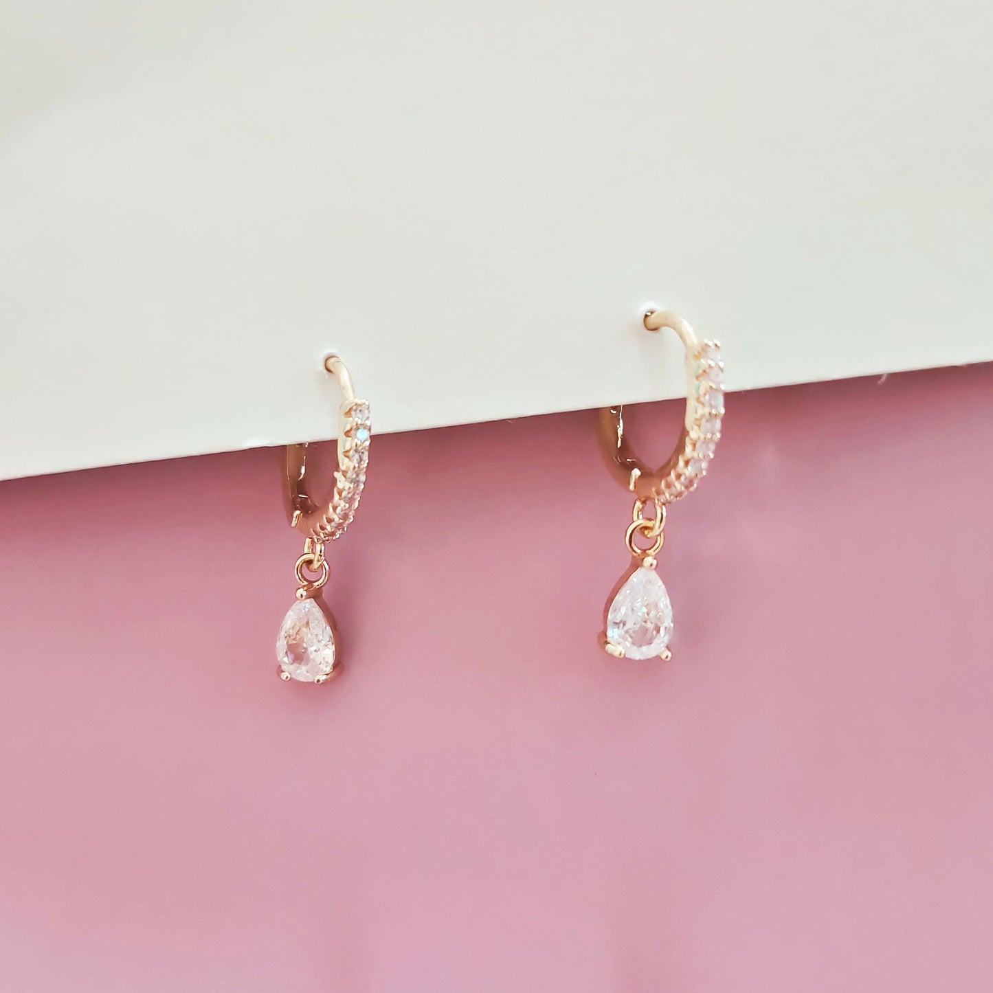 Chic Design Water Drop Earrings