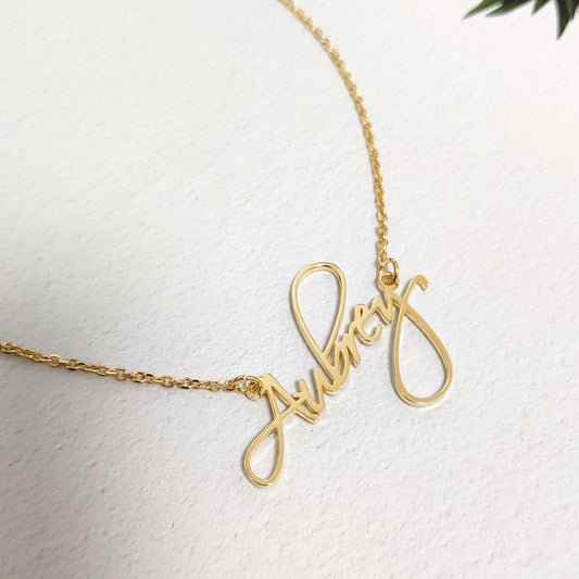 Personalized Scriptina Name Necklace